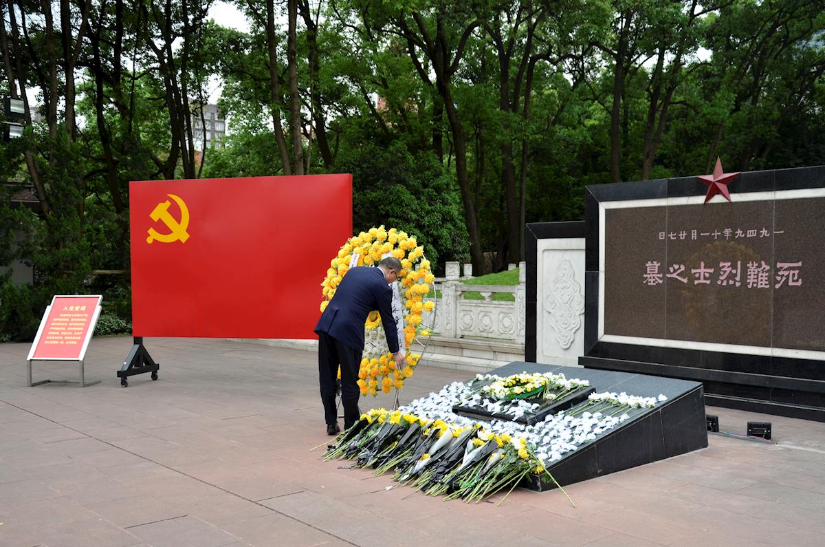bef9f1a0f2c54476ae5c7be02219b7f5.JPG bef9f1a0f2c54476ae5c7be02219b7f5.JPG