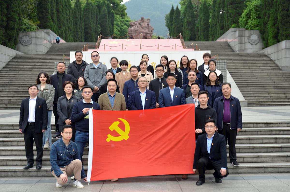 ce17d474ed5d4c04811bfb5188f4e850.JPG ce17d474ed5d4c04811bfb5188f4e850.JPG